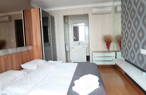 Sudirman Central Business District Apartment | Spacious 1BR in Prime SCBD area