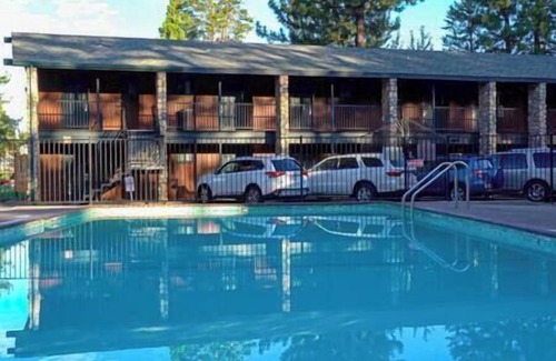 Tahoe Meadows Apartment | Spacious 2 Bedroom Townhouse in South Lake Tahoe