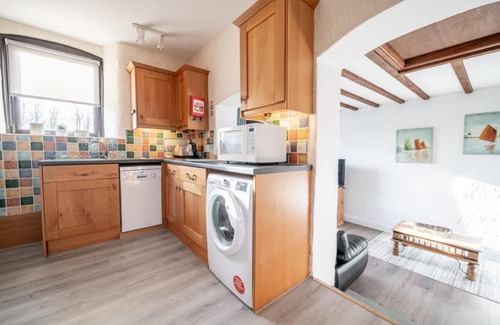 Widemouth Bay House | Spacious 2 Bedroom Holiday Cottage nr Bude