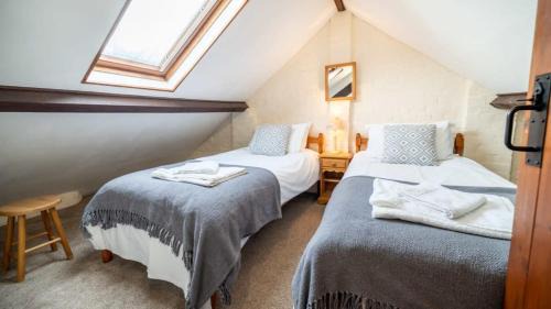 Widemouth Bay House | Spacious 2 Bedroom Holiday Cottage nr Bude