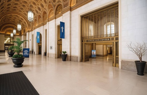 Downtown Cleveland Apartment | Spacious 2-Bedroom Retreat in Downtown Cleveland