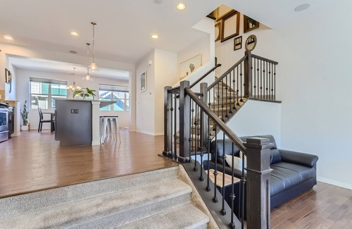 Louisville House | Spacious 2BDR Modern Townhome in Louisville