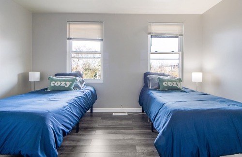 Downtown Baltimore Condo | Spacious 2BR Family Condo