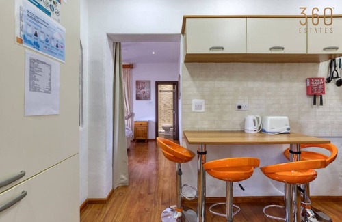 Ta' Xbiex Apartment | Spacious 2BR home with Large, Private Sun Terrace