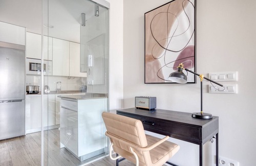 Cuatro Caminos Apartment | Spacious 2BR in Tetuán, by Blueground