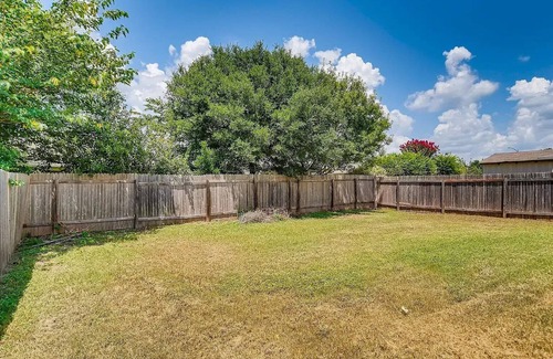 Austin House | Spacious 3-Bed, 2-Bath Home in Austin Fully Furnished & Move-In Ready!