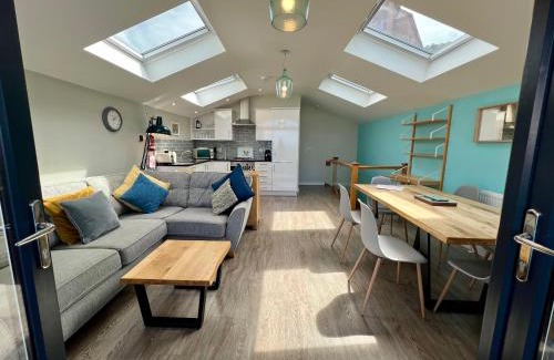 Westleigh Apartment | Spacious 3-Bed Seaview Retreat - Family-Friendly in Westward Ho!