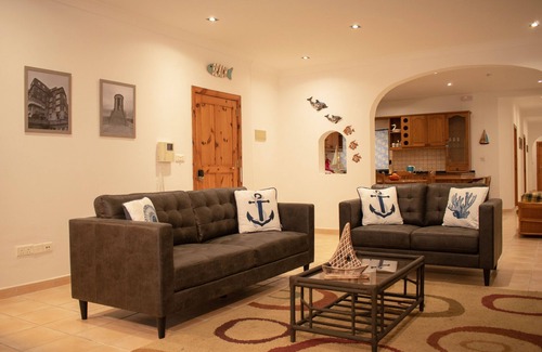 San Tumas Apartment | Spacious 3 bedroom apartment in Marsascala - 3 min from the beach!