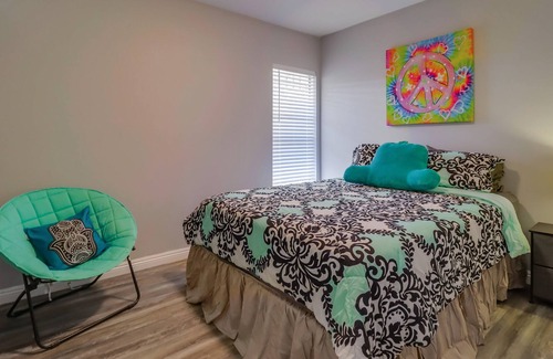College East House | Spacious 3-Bedroom Home near SDSU with King Bed + Pool + 2 Assigned Parking