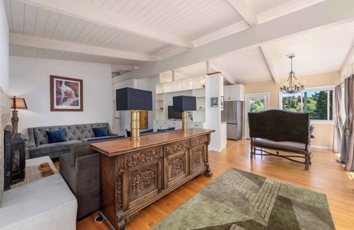 San Rafael House | Spacious 3BR/3BA Getaway Home in San Rafael