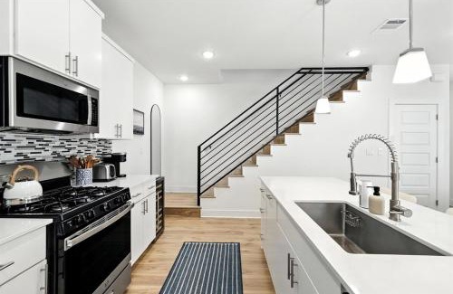 Montopolis House | Spacious 3BR Luxe Home with Premium Beds Near F1 and Airport