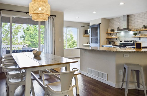 Cheyenne Meadows House | Spacious 4 Bed, Central AC, Fire Pit, Grill, Games
