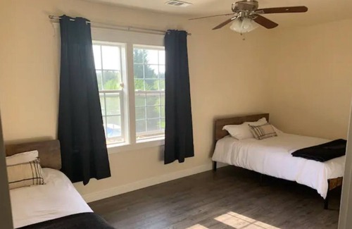 McKinleyville House | Spacious 4-bedroom with in-home gym!