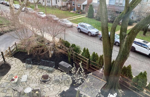 Manoa House | Spacious 4-bedroom house with WiFi, Close to Philly in wonderful Havertown