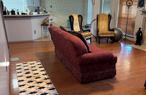 Cloverleaf House | Spacious 4-bedroom house with AC, fitness room, WiFi in superb Houston