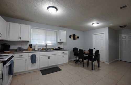 Frayser House | Spacious 4-bedroom house in delightful Memphis with AC, WiFi