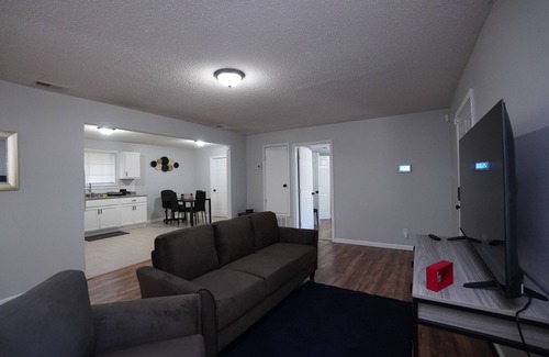 Frayser House | Spacious 4-bedroom house in delightful Memphis with AC, WiFi