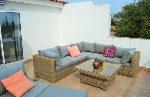 Santo Estevao Villa | Spacious 4 Bedroom Villa With Private Pool