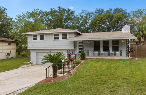 Ocoee House | Spacious 4 Bedroom With a Large Pool