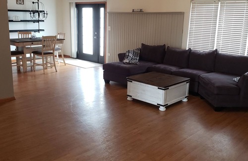 Bourbonnais House | Spacious 4 bedroom3 bathroom home Great for Families or Co-workers sharing space