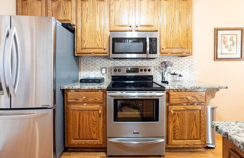 Cartersville House | Spacious 4BR w/Downstairs Suite | 10% 15%