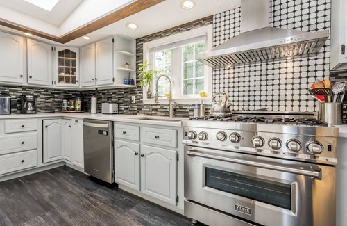 Biddeford House | Spacious 5-bedroom home with beautiful outdoor spaces