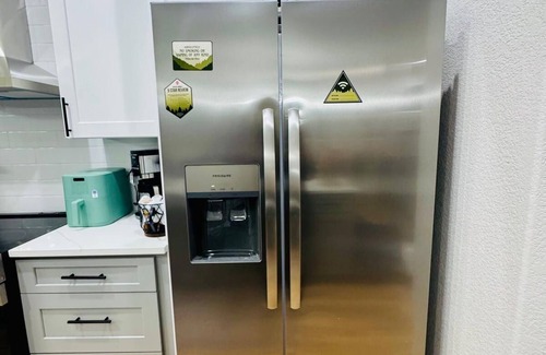 Greeley House | Spacious 5-bedroom house in charming Greeley with AC