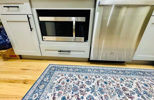 Greeley House | Spacious 5-bedroom house in charming Greeley with AC