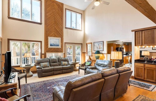 Isle of Palms House | Spacious 5+ Bedroom House Near Beach! On beach access path! SUMMERTIME FUN!