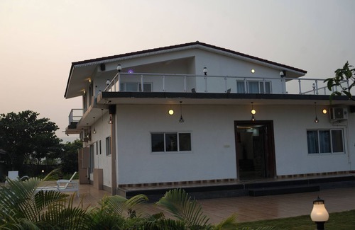 Pali Villa | Spacious 5-bedroom villa with WiFi, AC in lovely Dhokshet