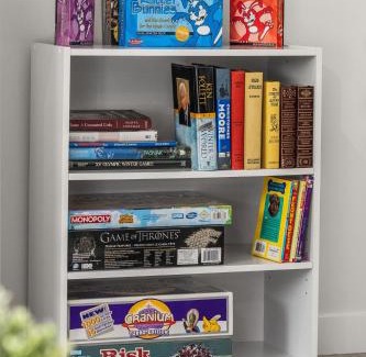 Southeast Calgary House | Spacious 5BR Home, 2 Kitchen, 2 Living rooms - 14 Min to Airport, 8 Min to Downtown &Zoo