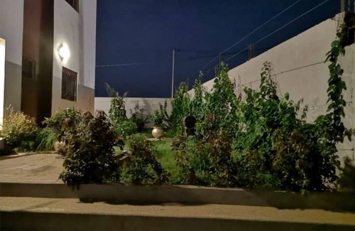 Toubab Dialao Villa | Spacious, airy and child-friendly holiday home with sea views