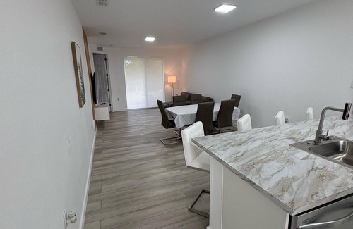 Haines City Apartment | Spacious apartment 3/2 with Pool, jacuzzi, gym bbq área, in lovely Kissimmee FL.