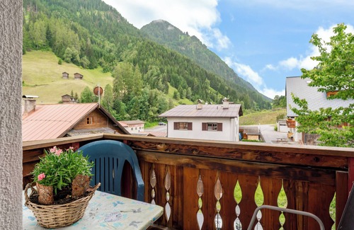 Kappl Apartment | Spacious apartment in the Paznaun valley