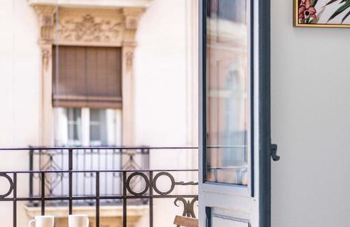 Morvedre Apartment | Spacious Apartment with Great Views