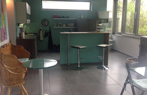 Loevenich Apartment | Spacious apartment with terrace (101 sqm.) close to town (10 min train ride) in the open