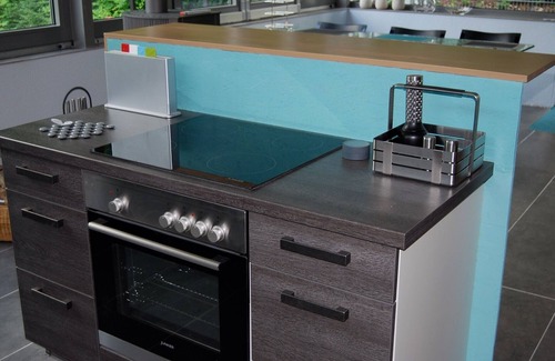 Loevenich Apartment | Spacious apartment with terrace (101 sqm.) close to town (10 min train ride) in the open