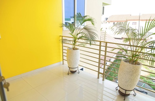 Agblesia Apartment | Spacious apartments with AC and WiFi in vibrant Accra Call 0536595113