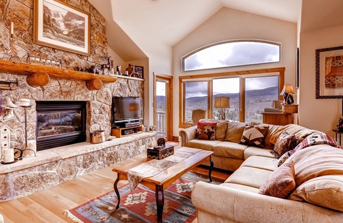 Edwards Condo | Spacious Arrowhead Townhome, Alpine Views, 4 Br + Den 4 Bedroom Townhouse by RedAwning