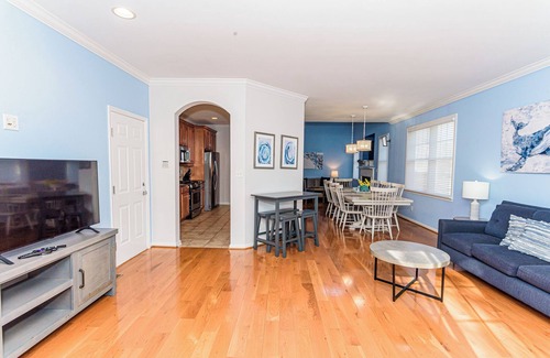 The Commons House | Spacious Bayside Resort – Sleeps 14, Minutes from Sun Ridge Pool!