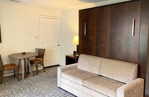 Table Rock Resort | Spacious Branson lodging with Beautiful scenery