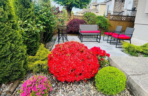 Burnaby House | Spacious & Bright Family-Friendly Home in the Heart of Burnaby