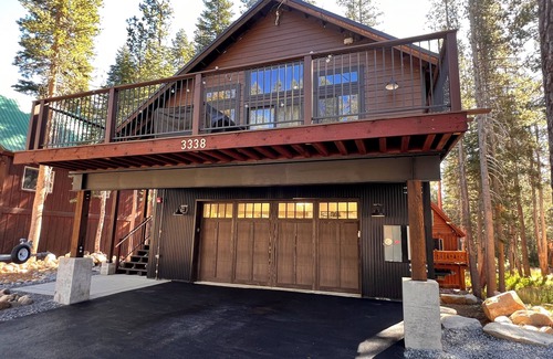 Serene Lakes House | Spacious Cabin near Sugar Ski Resort
