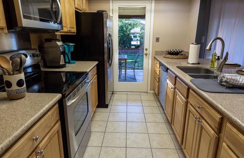 Dobson Ranch House | Spacious Centrally-Located Family Home with Plenty of Games
