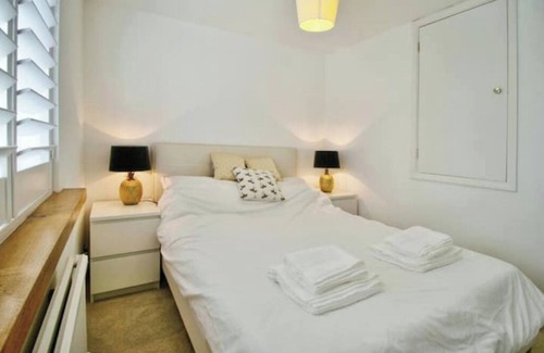 Matfield Cottage | Spacious comfy cottage in the middle of a beautiful Kent village.