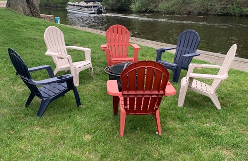 Coldwater Cottage | Spacious cottage, relaxing view, on channel frontage all sports/fishing lakes.