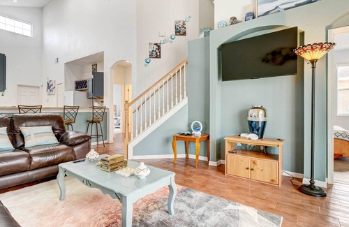 Westbury House | Spacious Davenport House Rental w/ Lanai & Pool!