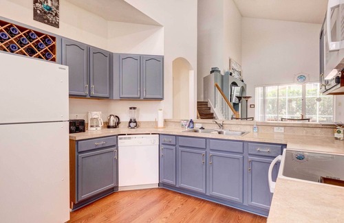 Westbury House | Spacious Davenport House Rental w/ Lanai & Pool!