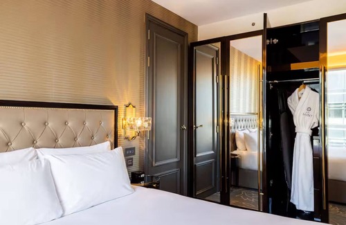 Portsoken Hotel | Spacious East London Suite – Walk to Tower Bridge & Aldgate Tube Station