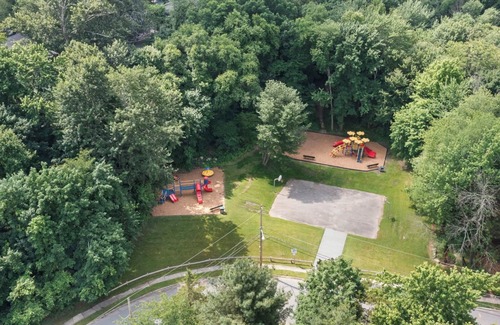 Wanaque House | Spacious, Family Friendly Home